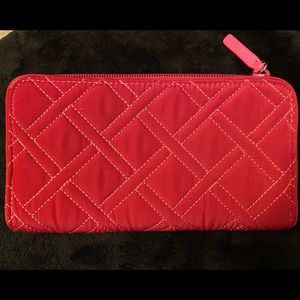 VERA BRADLEY PINK ZIP AROUND WALLET